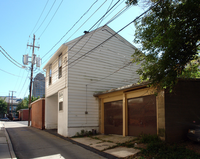 221 N 9th St in Allentown, PA - Building Photo - Building Photo