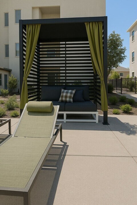 4550 S Grand Canyon Dr in Las Vegas, NV - Building Photo