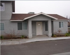 936 S Pierce Ave in Fresno, CA - Building Photo - Building Photo