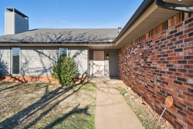 833 NW 118th St in Oklahoma City, OK - Building Photo - Building Photo