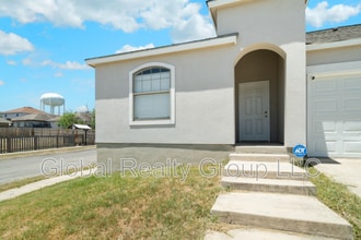 6931 Hallie Ridge in San Antonio, TX - Building Photo - Building Photo
