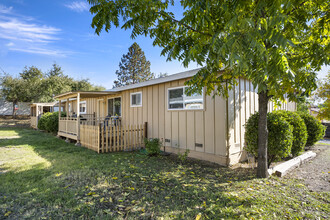 1001 Elizabeth Ln in El Dorado, CA - Building Photo - Building Photo