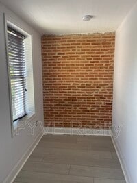 1523 W Pratt St photo'