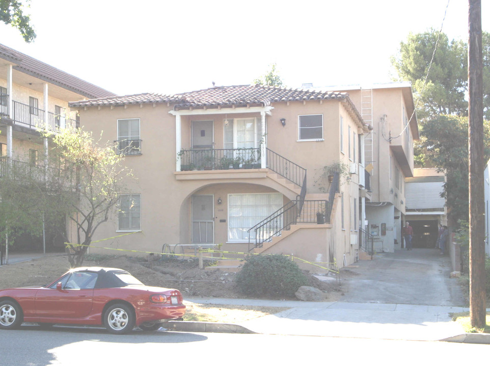 1708 E Chevy Chase Dr in Glendale, CA - Building Photo