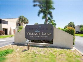 760 S Village Dr in St. Petersburg, FL - Building Photo