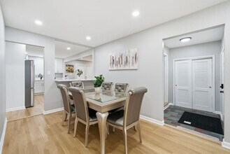 12800 Terrace Ln in Crestwood, IL - Building Photo - Building Photo