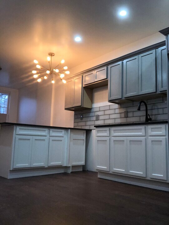 147 Pennsylvania Ave in Newark, NJ - Building Photo