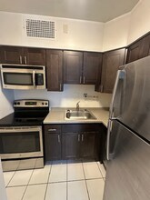 1121 N Waverly Pl in Milwaukee, WI - Building Photo - Building Photo