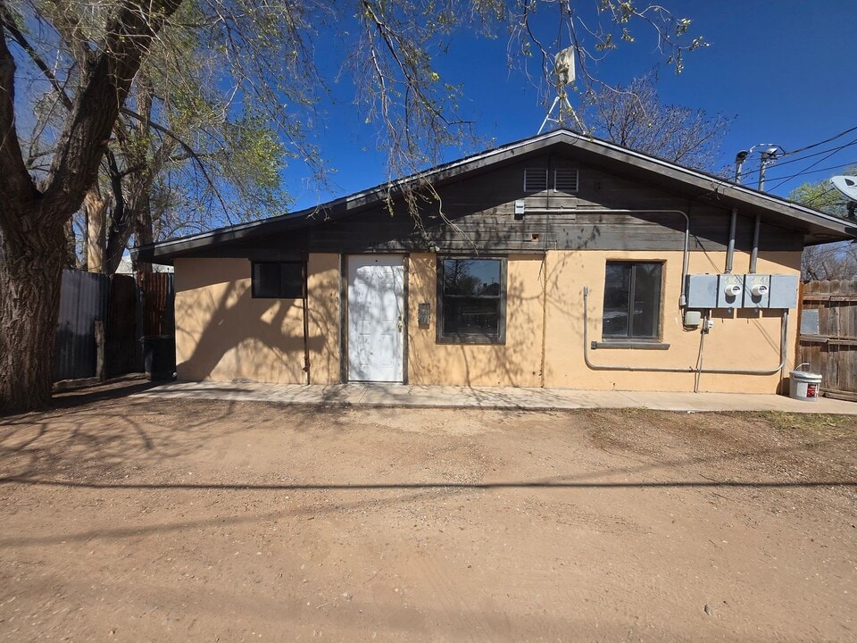 776 W 4th St in Roswell, NM - Building Photo