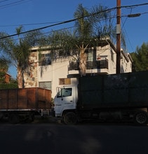 5017 Granada St in Los Angeles, CA - Building Photo - Building Photo