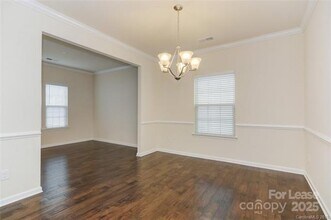 5620 Selkirkshire Rd in Charlotte, NC - Building Photo - Building Photo