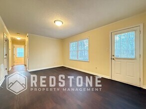 2211 Holland Ave in Burlington, NC - Building Photo - Building Photo