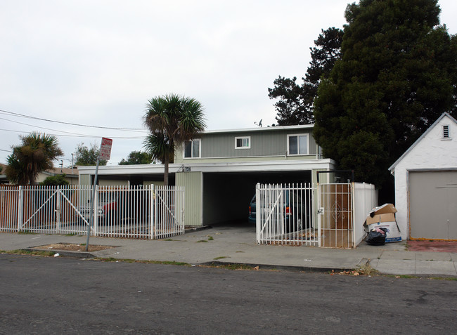 647 17th St in Richmond, CA - Building Photo - Building Photo