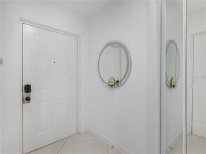 5157 Floria Way in Boynton Beach, FL - Building Photo - Building Photo