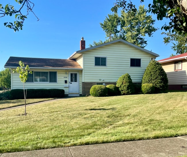 property at 17124 Cambridge Blvd