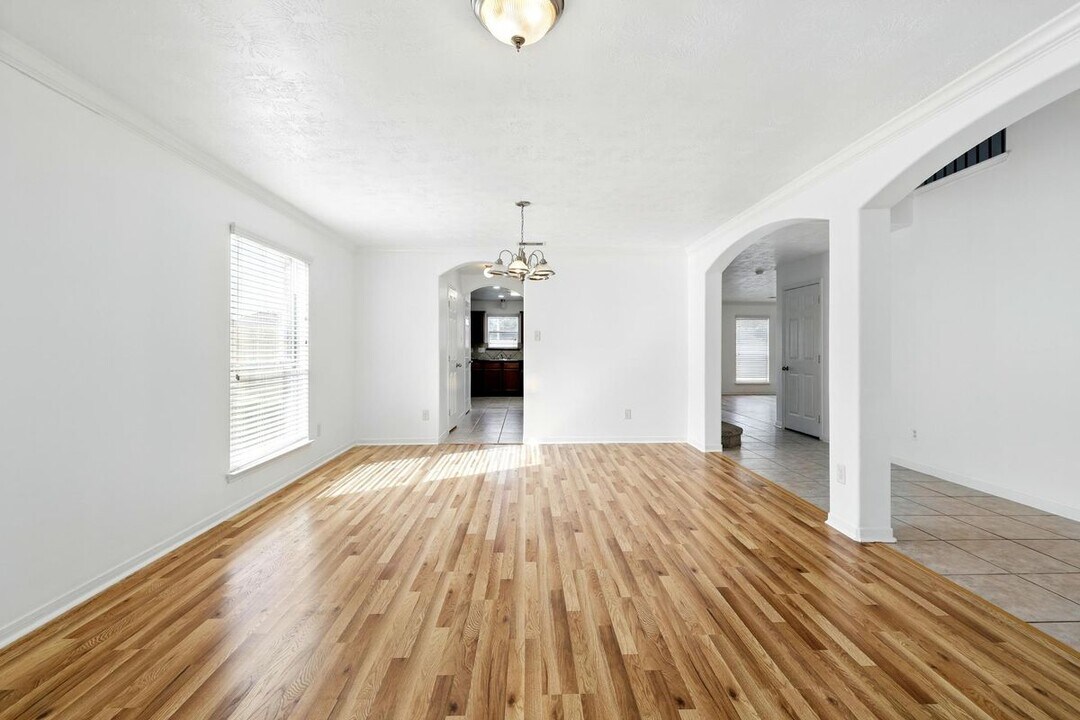 5103 Beaubridge Ln in Spring, TX - Building Photo