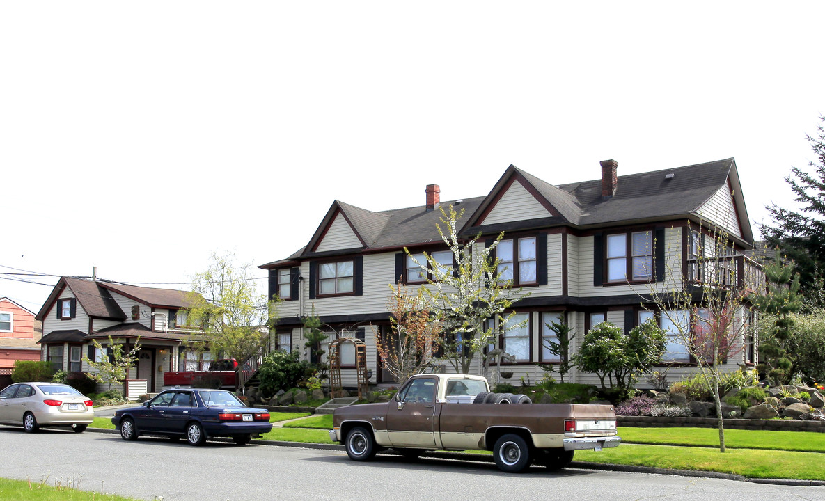 1508 22nd St in Everett, WA - Foto de edificio