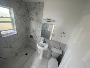 3137 Avenue J, Unit 2 in Riviera Beach, FL - Building Photo - Building Photo