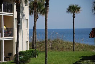 2325 Costa Verde Blvd, Unit 201 in Jacksonville Beach, FL - Building Photo