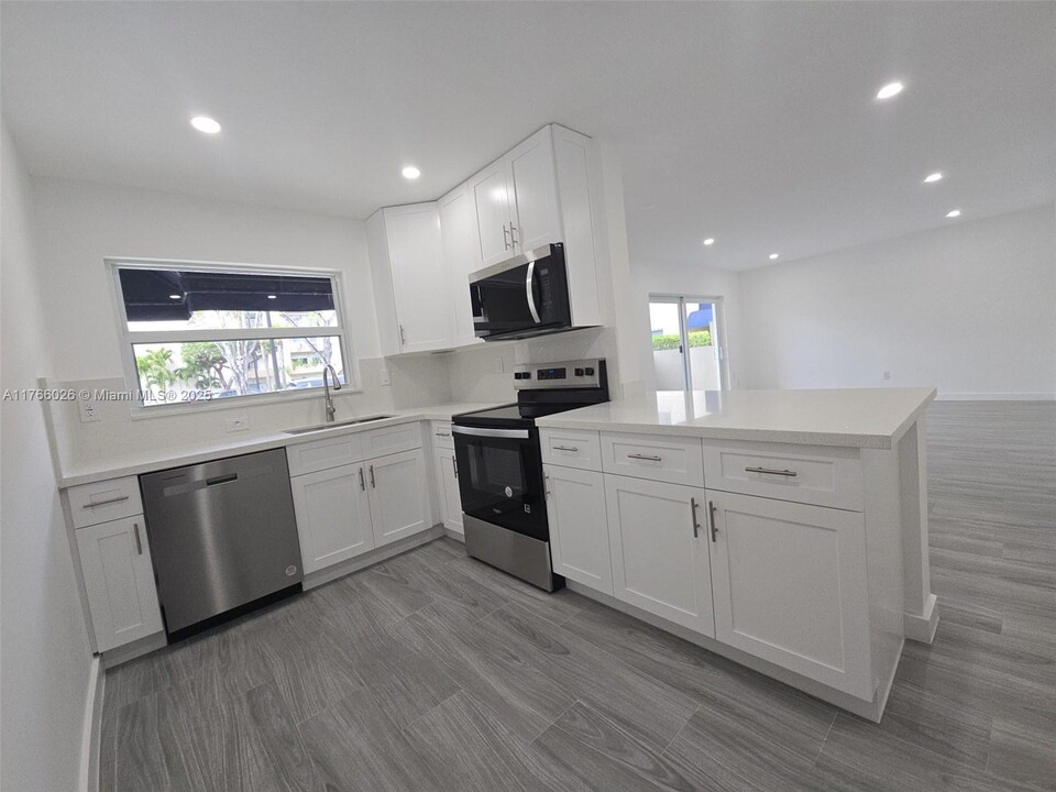 7707 SW 86th St in Miami, FL - Building Photo