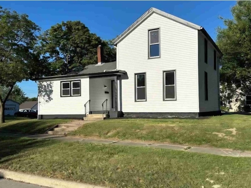 224 Park St in Willard, OH - Building Photo