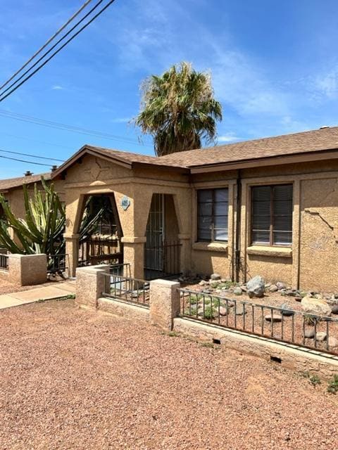 605 N Swan Rd in Tucson, AZ - Building Photo