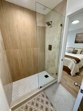 6803 Hillcroft Dr in Austin, TX - Building Photo - Building Photo