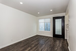 577 Ramona Ave #D in Laguna Beach, CA - Building Photo - Building Photo