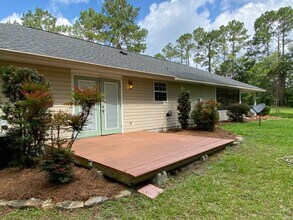8664 97th Rd in Live Oak, FL - Building Photo - Building Photo