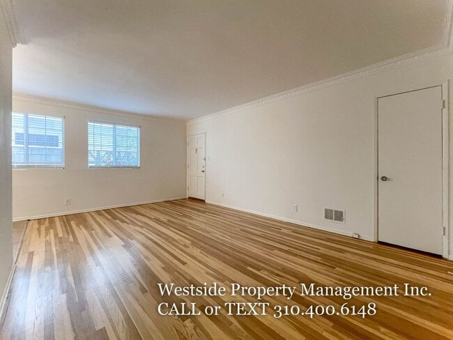 244 S Doheny Dr in Beverly Hills, CA - Building Photo - Building Photo