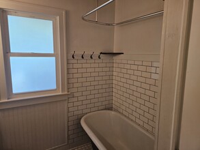 2903 14th Ave S, Unit 2 in Minneapolis, MN - Building Photo - Building Photo