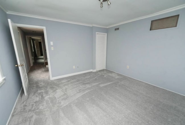 property at 219 Lakewood Dr