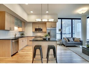 740 Portland Ave in Minneapolis, MN - Building Photo - Building Photo
