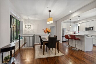 814 W Aldine Ave in Chicago, IL - Building Photo - Building Photo