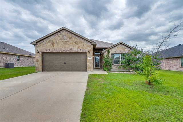 4011 High Plains Dr in Sanger, TX - Building Photo - Building Photo
