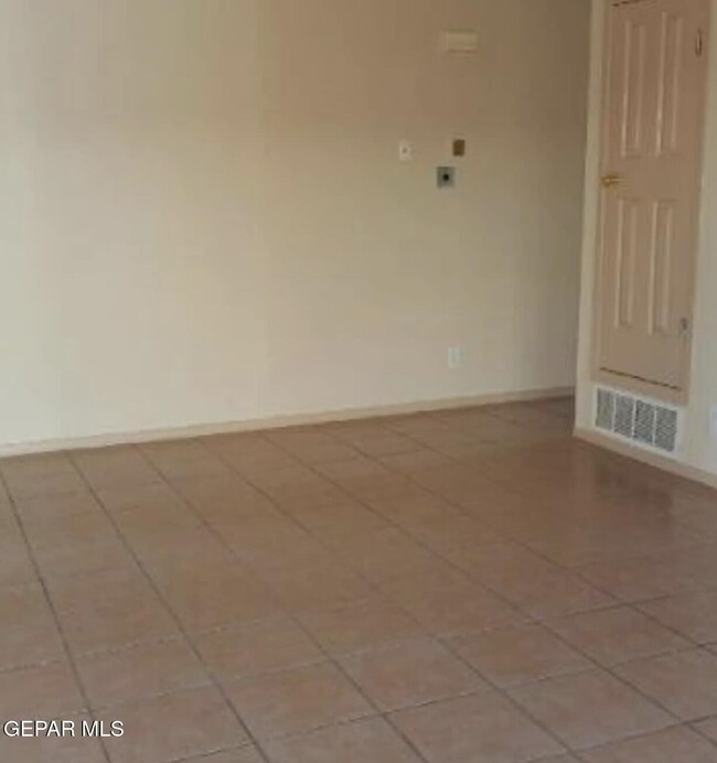 1613 Glenn James Pl in El Paso, TX - Building Photo - Building Photo