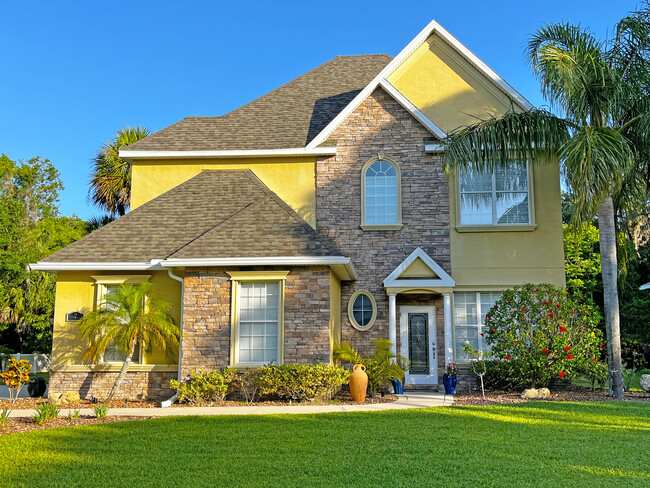 property at 7 River Oaks Way
