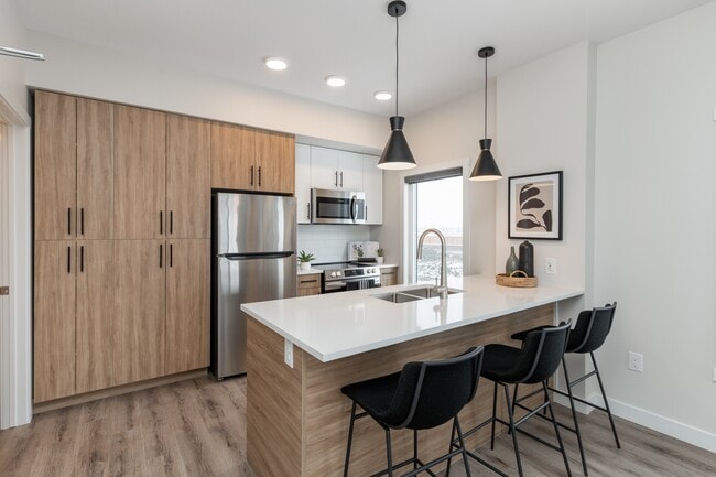 Latitude 49 Townhomes in Winnipeg, MB - Building Photo - Building Photo