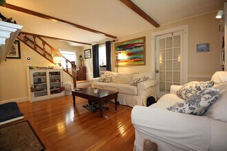 165 Lynn Fells Pkwy in Melrose, MA - Building Photo - Building Photo