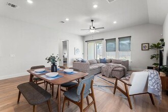 8501 Hillock Terrace in Austin, TX - Building Photo - Building Photo