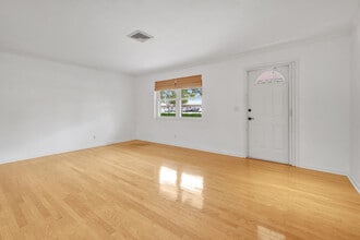 368 Beacon St in Jupiter, FL - Building Photo - Building Photo
