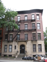 84 Lafayette in Brooklyn, NY - Foto de edificio - Building Photo