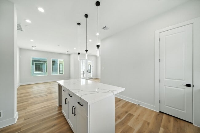 property at 10929 Ivyridge Rd