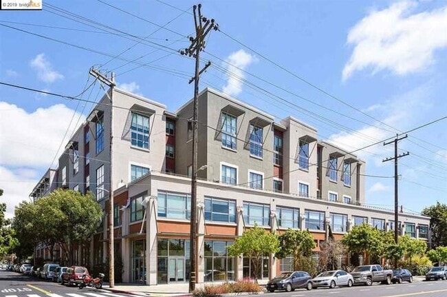 1001 46th St, Unit Cavernous 2bdrm in Emeryville, CA - Foto de edificio - Building Photo