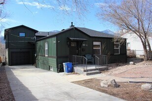 1811 W Bijou St in Colorado Springs, CO - Building Photo