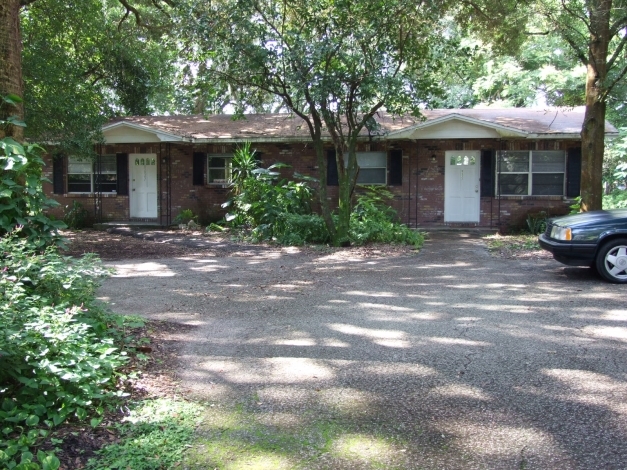 8625 Inca Dr in Tampa, FL - Building Photo