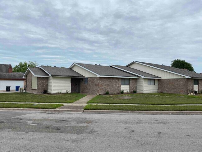 6614 Long Meadow Dr in Corpus Christi, TX - Building Photo - Building Photo