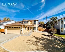 611 Tarn Way in Reno, NV - Building Photo
