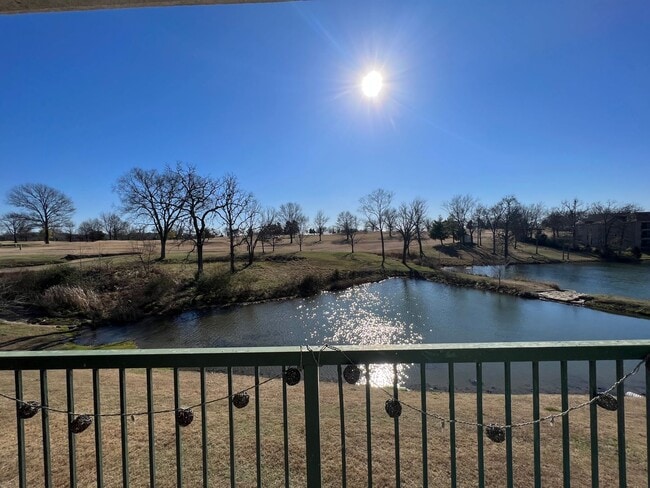 property at 160 W Rockford Dr