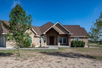 136 Dos Caballos in Del Rio, TX - Building Photo - Building Photo